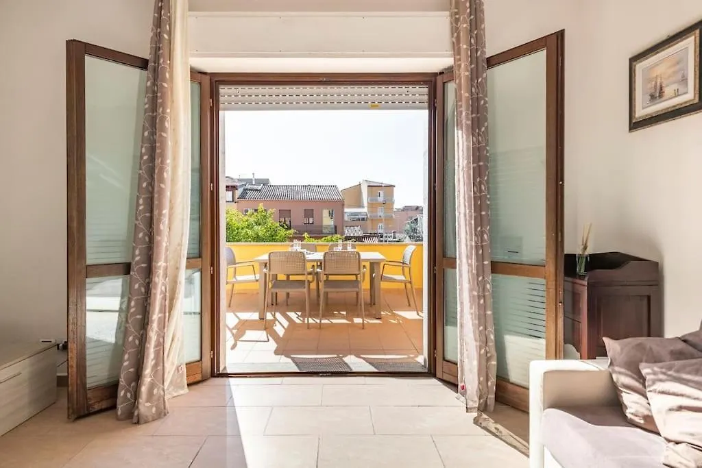 Dimoras Bellissimo Appartamento Centrocitta Olbia Apartment