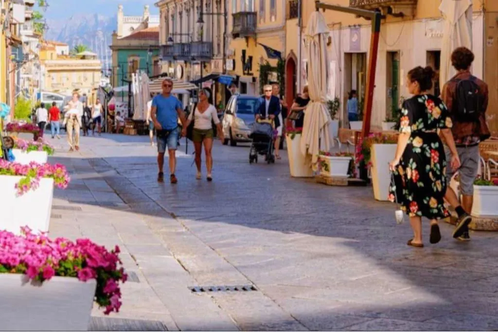 Apartment Dimoras Bellissimo Appartamento Centrocitta Olbia Italy