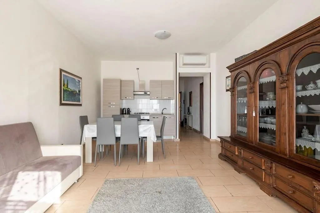 Dimoras Bellissimo Appartamento Centrocitta Olbia